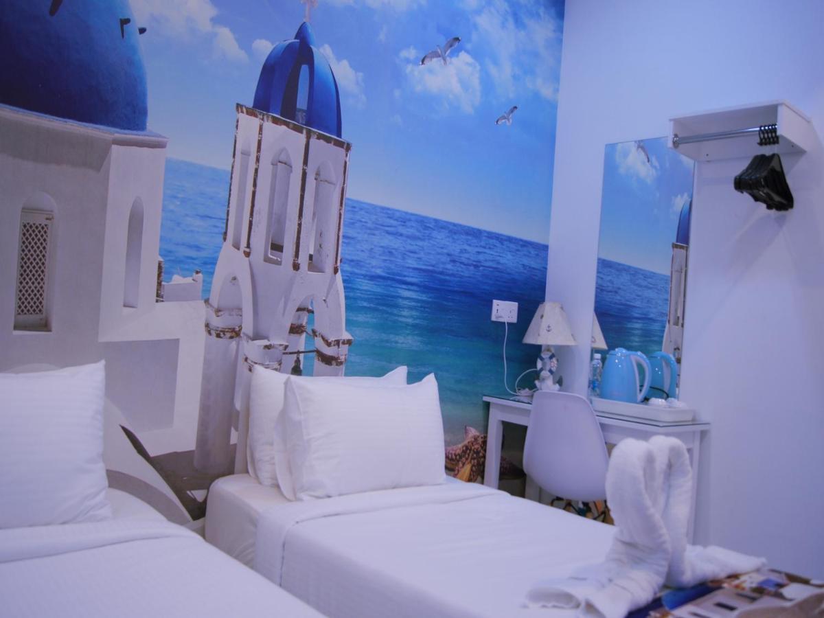 Santorini Hotel Melaka Экстерьер фото