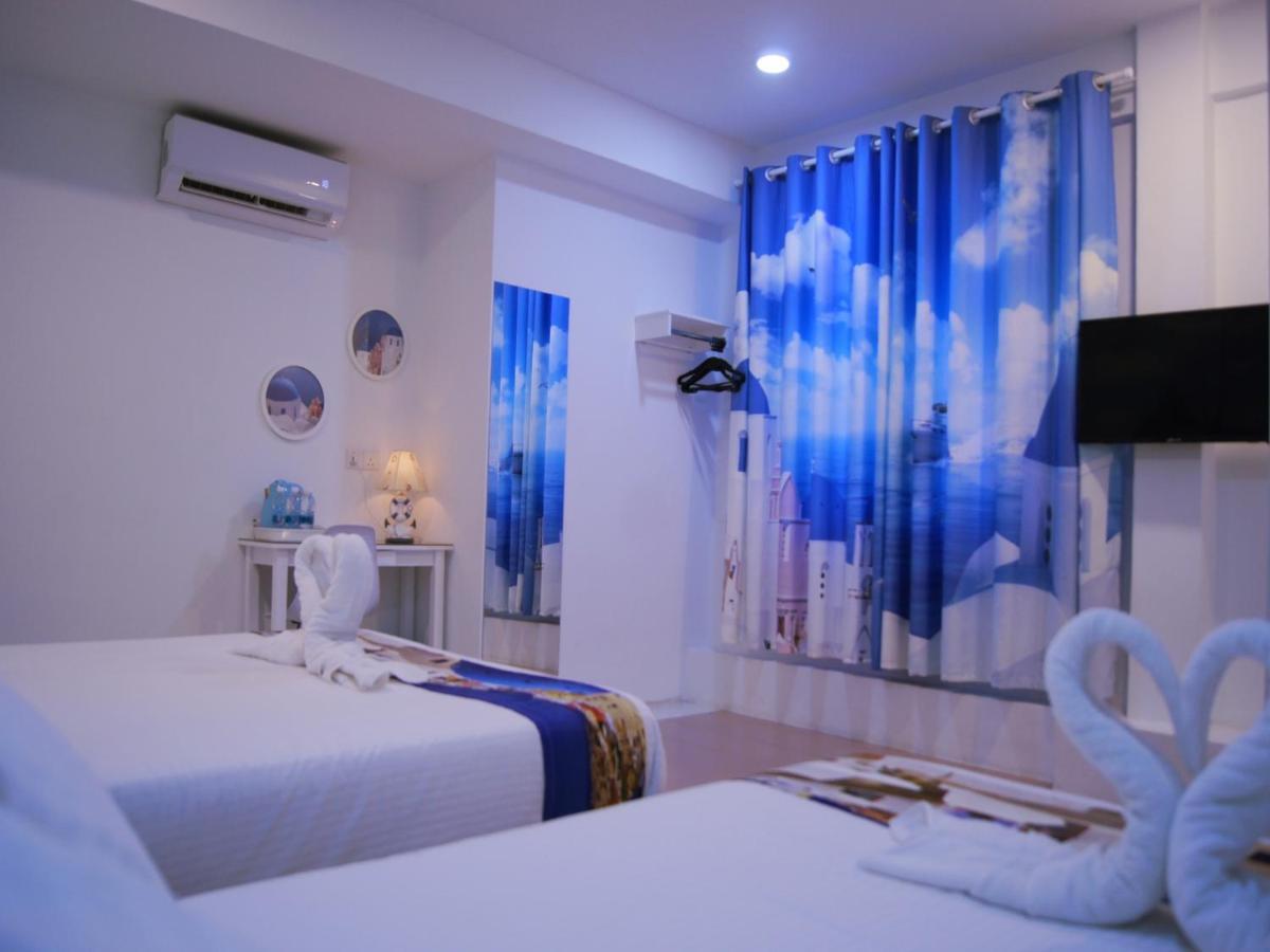 Santorini Hotel Melaka Экстерьер фото