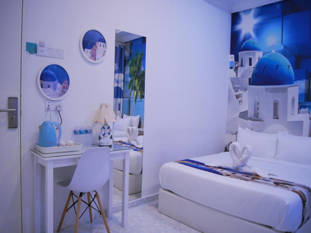 Santorini Hotel Melaka Экстерьер фото